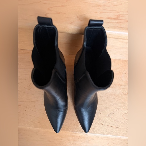 VERONICA BEARD Iluska Black Leather Wedge Chelsea Ankle Boots Size 6.5 - Picture 9 of 13